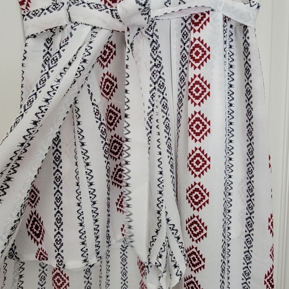 Romper - Picture 2 of 4